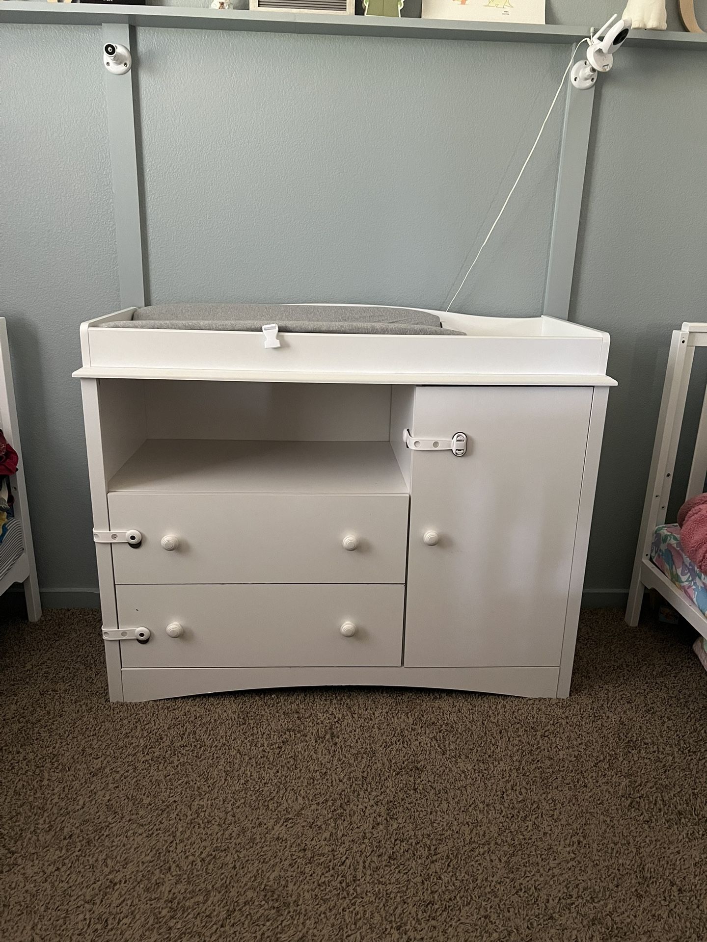 Dresser/Changing Table