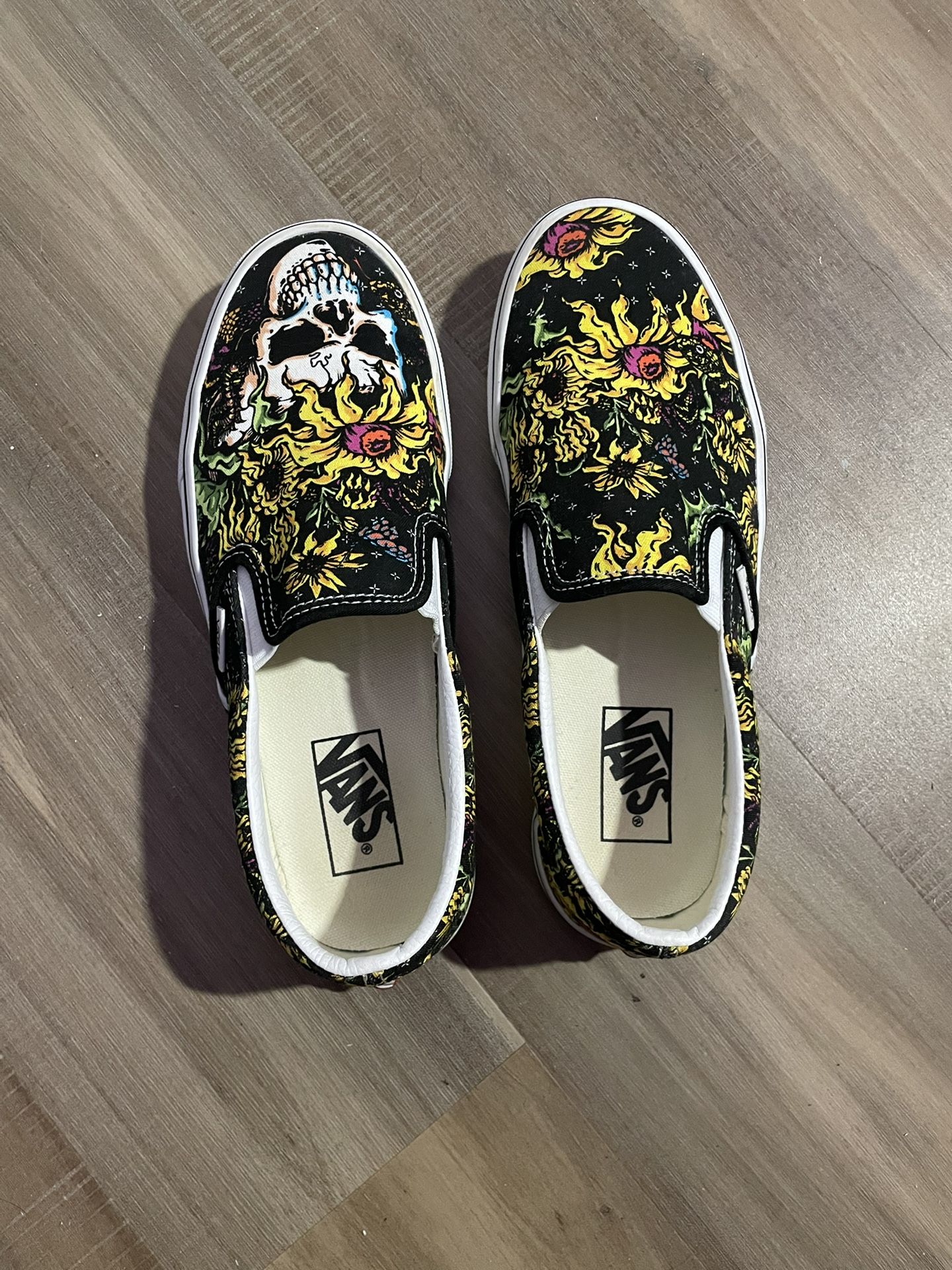 Customized Woman’s 8.5 Vans
