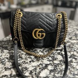 Authentic Gucci Marmont Small Purse