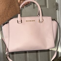 Micheal Kors purse