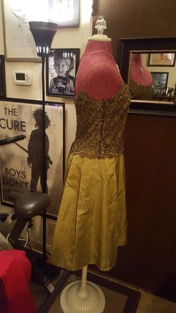 size 8 dress, Woodland Ca