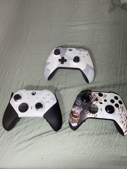Xbox Controllers Bundle