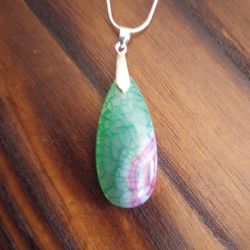 Beautiful Dyed Agate On 925 Chain 