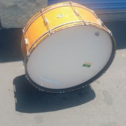 Ludwig  Gold Sparkle 29" x 13" Marching Parade Bass Drum. 