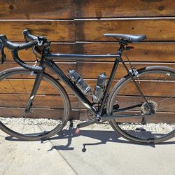 Road Bike Cannondale Black