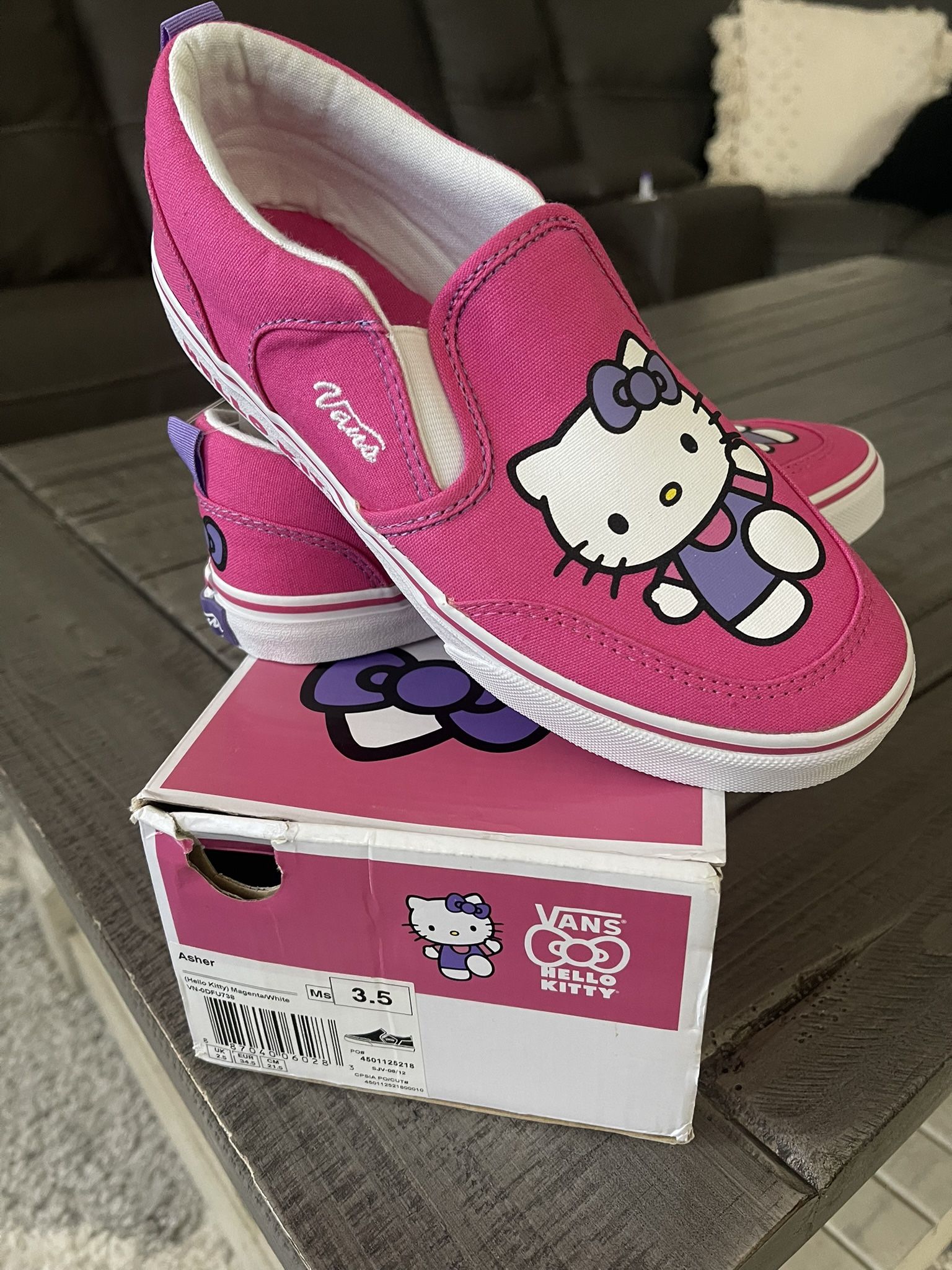 Hello Kitty Vans