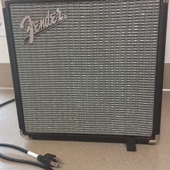 Fender (Rumble 15) AMP