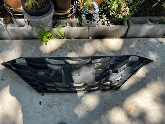 Hyundai Elantra Grill 2021-2023