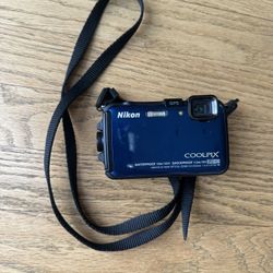 Nikon Coolpix Underwater Digital Camera 