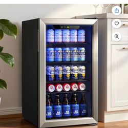 NIB 130 can / 20 bottle mini fridge mini bar