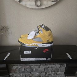 Air Jordan 5 Retro Tokyo 100% Authentic Size 11.5