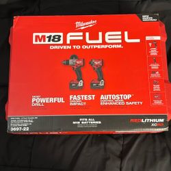 Milwaukee M18 Fuel Drill Set 