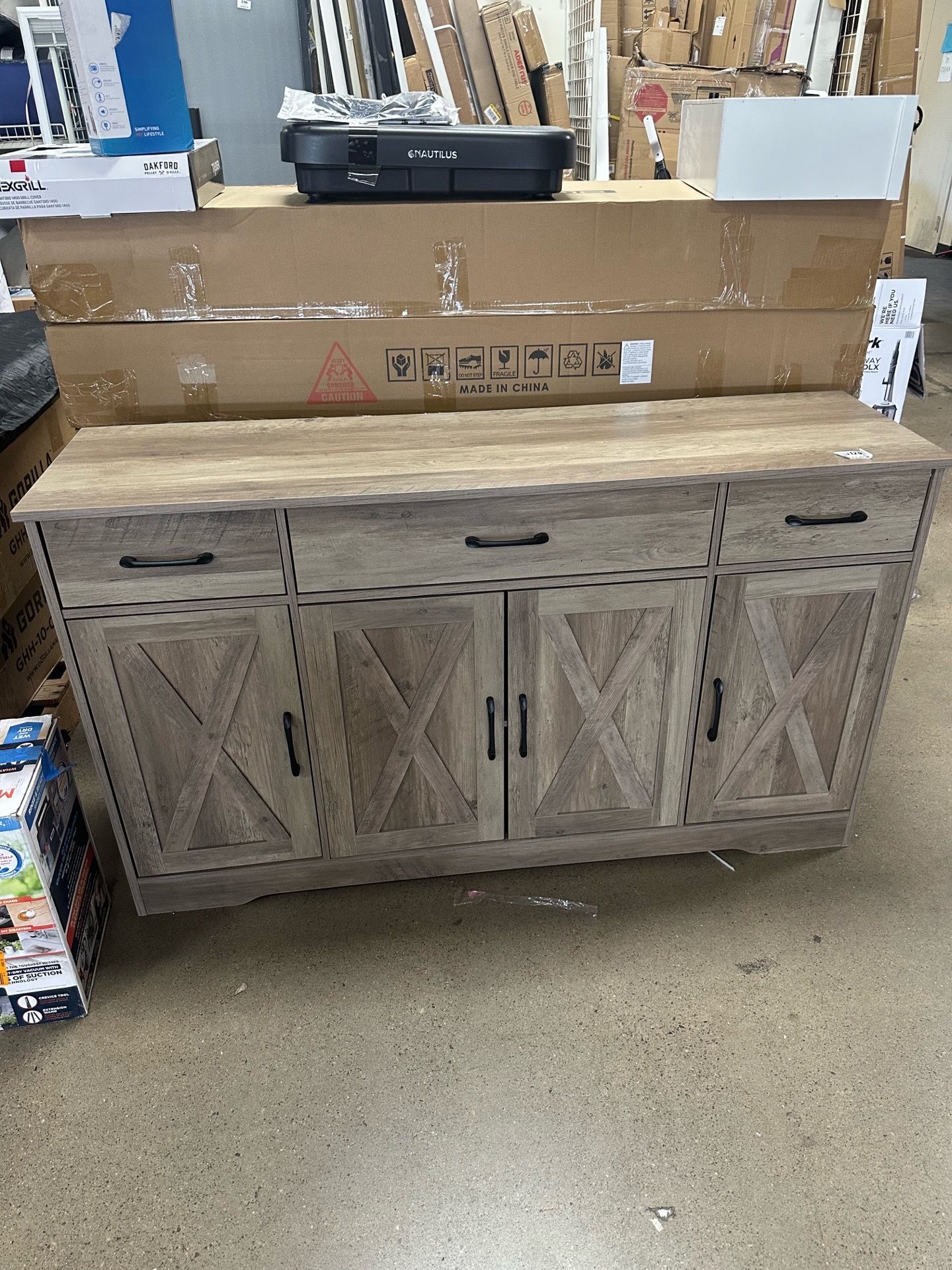 Adra sideboard with 3 drawers adjustable shelves