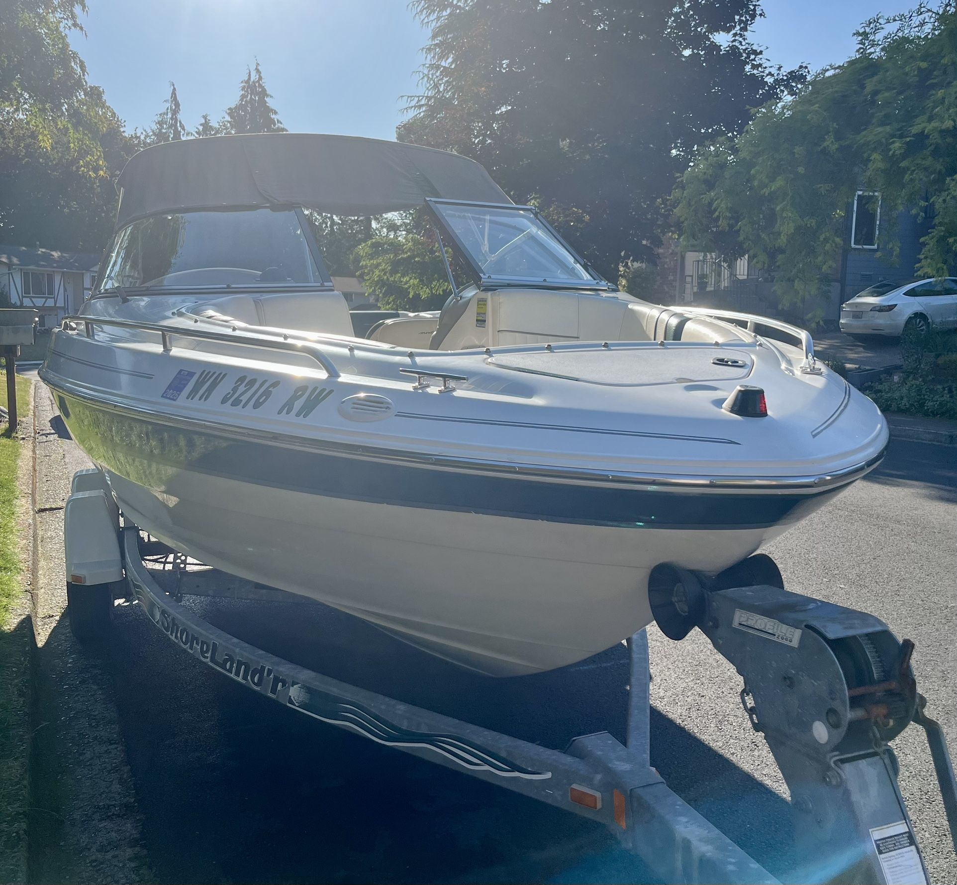 1999 Monterey 196 Montura