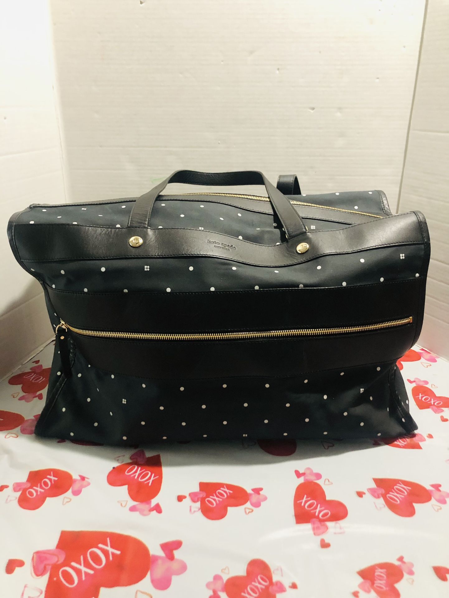 Large Kate Spade Polka Dot Travel Bag 20 inches long x 12 inches height Large Comforter Fits inside with space for Size Reference Excellent Condit