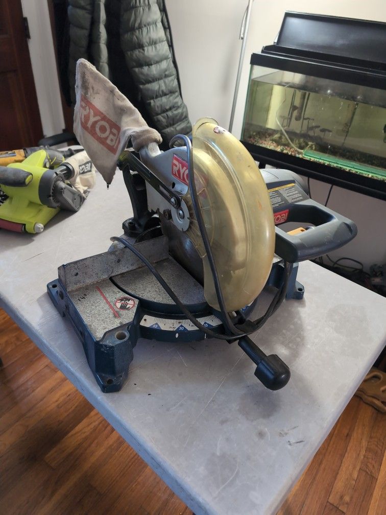 10" RYOBI Miter Saw