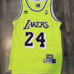 Kobe Bryant Mitchell Jersey Size Small