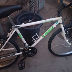 24" TREK 800  ANTELOPE