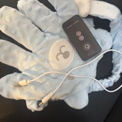 little hand to help babies sleep