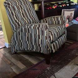 Beautiful Recliner Chair Asking 125 Or Best Offer New
