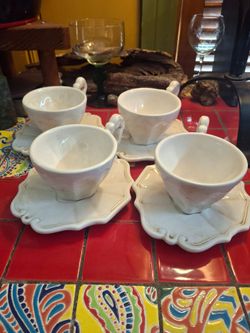 Vietri Cups & Saucers Italy Pottery Portobello Antique White Set of 8 Pcs