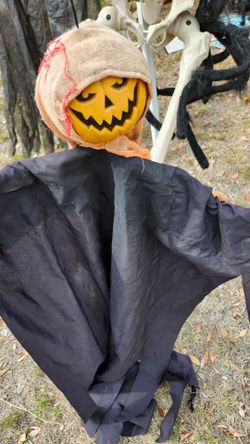Hanging Pumpkin Head