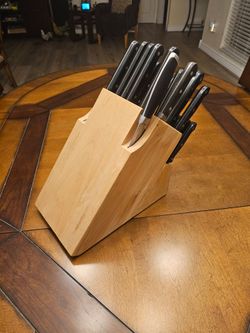 22 Piece Cutlery Set