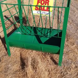 Hay Feeder