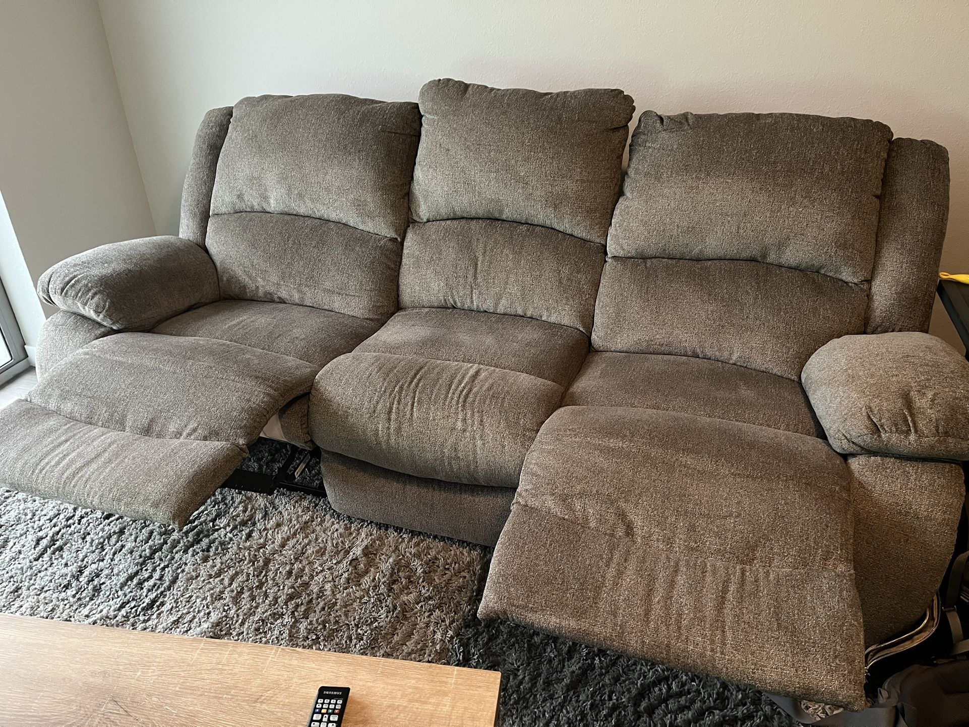 Sofa Recliner Great Condition $100