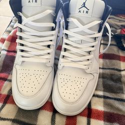 Nike Jordan’s 1’s