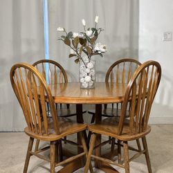 Round Kitchen Dining Table & 4 Chairs 