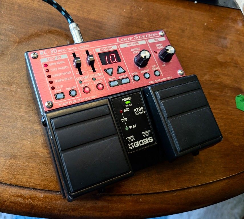 Mega- Looper Stereo/ Mono Sell Or Trade 