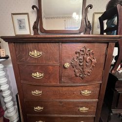 Large Oak Dresser (antique)
