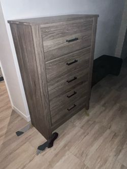 Wood dresser