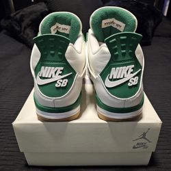 Jordan 4 Pine Green  Sneakers