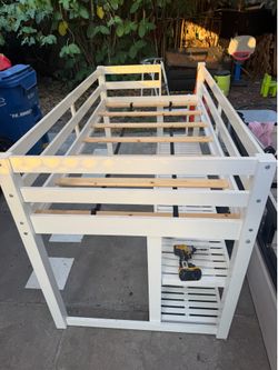 Twin bed frame for kids
