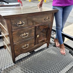 Antique Wash Basin Dresser. 