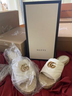 Authentic brand new gucci slide size 38 (8 woman)