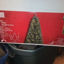 Pre Lit Christmas Tree 