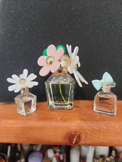 Marc Jacob's Daisy Wild with minis