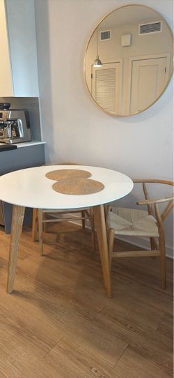 Table and 2 chairs