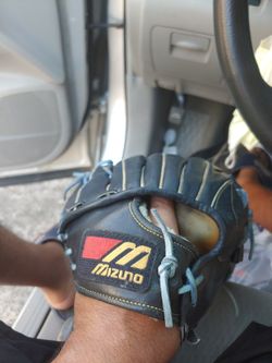 Mizuno 11.5 11.75 12 Inch Pro Level Collectible Limited Run Baseball Gloves