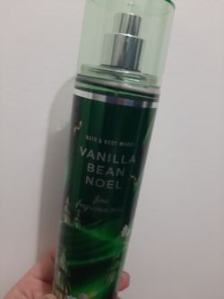 Bath & Body VANILLA BEAN NOEL Fine Fragrance Mist. New. 8 FL Oz.