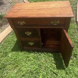 Antique Eastlake Missionary Dresser (1800 circa)  Measures 27.5”H x 17”W x 30.5”L With Knapp Joint Dresser Drawers