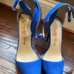 2 Pair Of Heels Size 7 Great Condition 