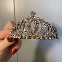 Wedding tiara Thumbnail