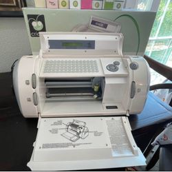 Cricut CRV001 Personal Electronic Cutting Machine with 8 Cartridges - Tested & Working
