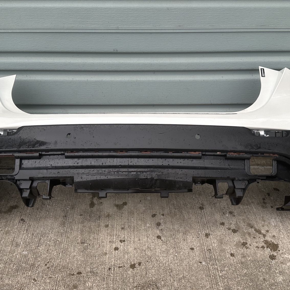 2017 2019 INFINITI QX30 REAR BUMPER COVER 