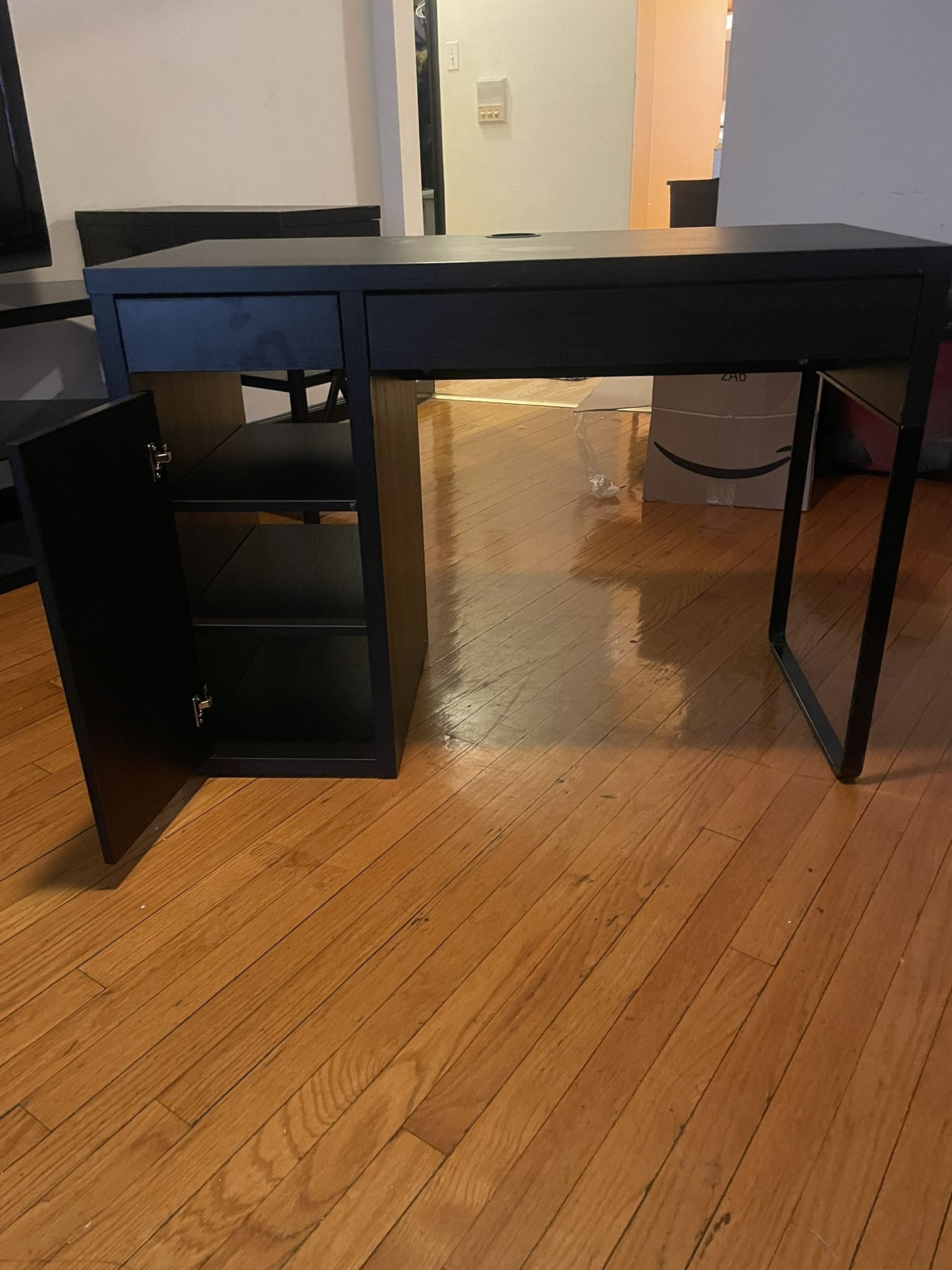 Entertainment Desk