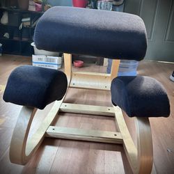 Ergonomic Kneeling chair (luxton)